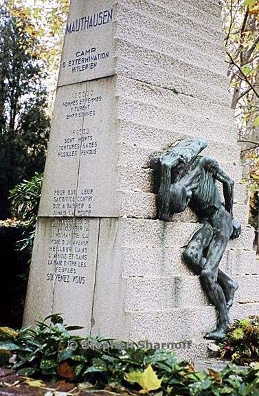 paris cemetery graphic 114