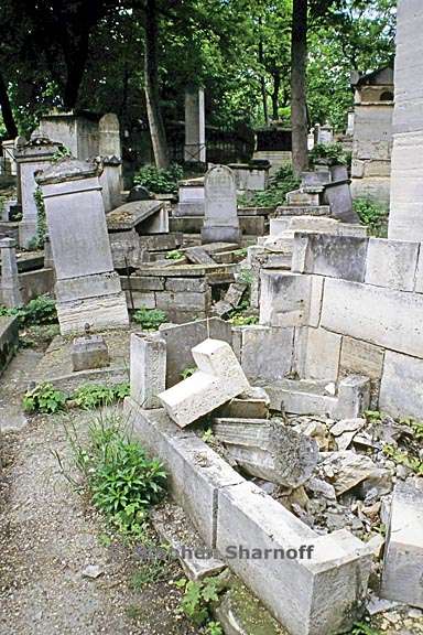 paris cemetery graphic 115