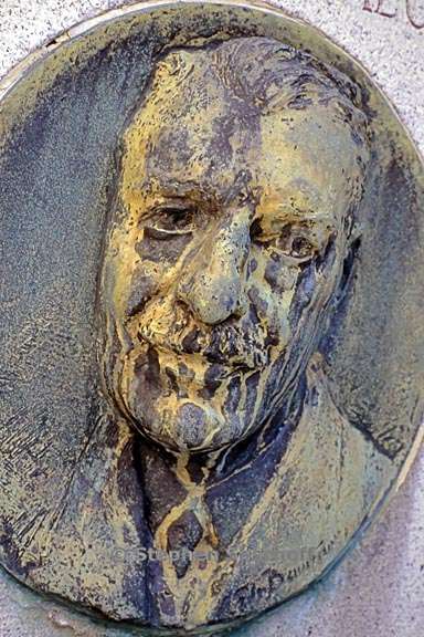 paris cemetery graphic 116