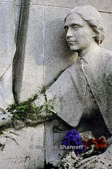 paris cemetery graphic 130