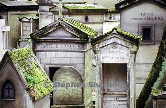 paris cemetery graphic 144