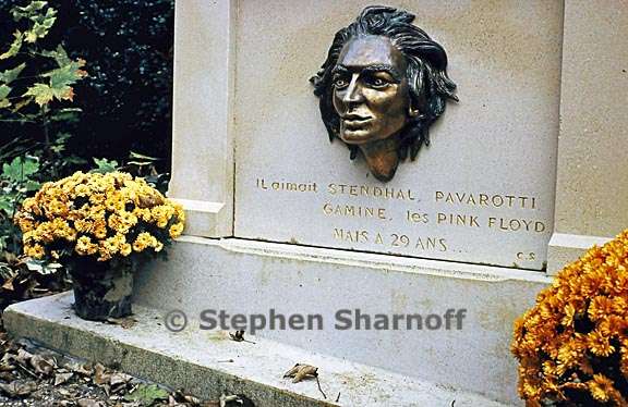 paris cemetery graphic 170