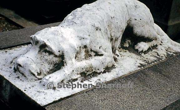 paris cemetery graphic 180