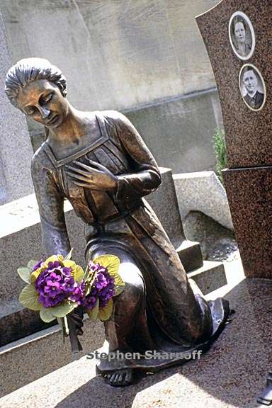 paris cemetery graphic 191