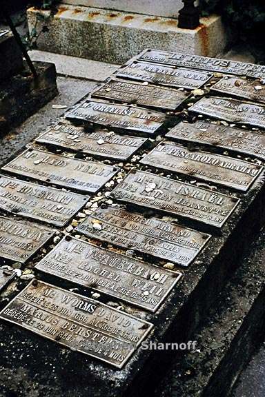 paris cemetery graphic 192