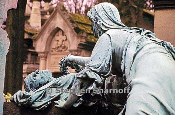 paris cemetery graphic 203