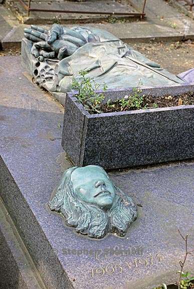 paris cemetery graphic 209