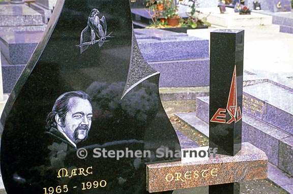 paris cemetery graphic 21