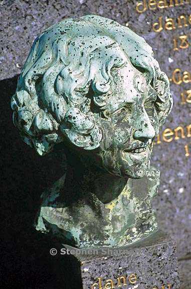paris cemetery graphic 224