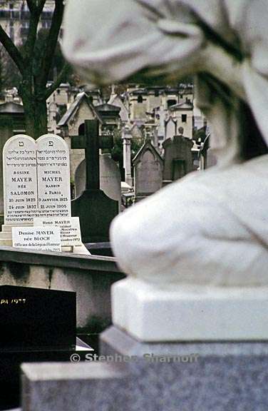 paris cemetery graphic 241