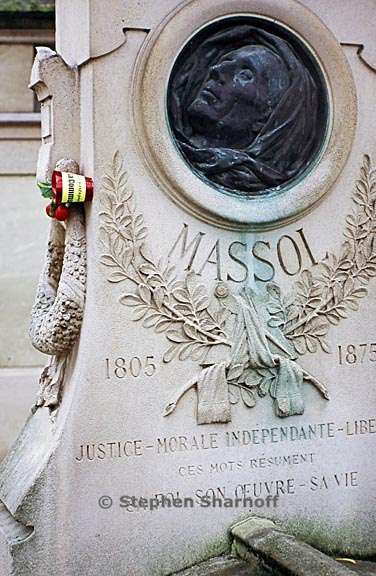 paris cemetery graphic 244