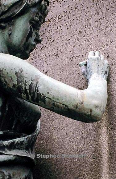 paris cemetery graphic 24