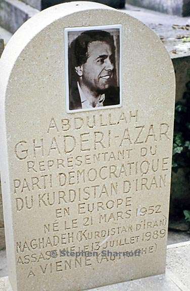 paris cemetery graphic 25
