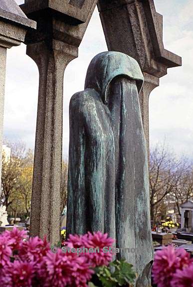 paris cemetery graphic 33