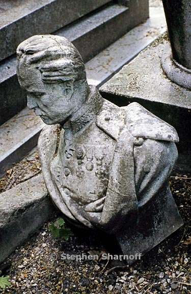 paris cemetery graphic 44