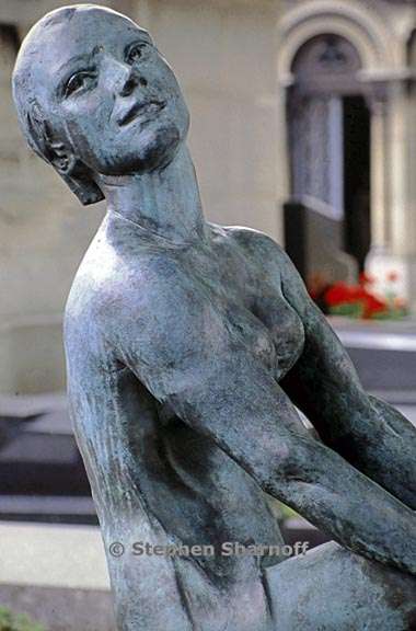 paris cemetery graphic 53
