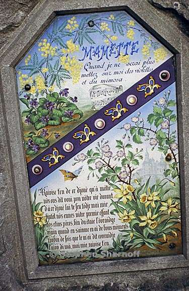 paris cemetery graphic 66