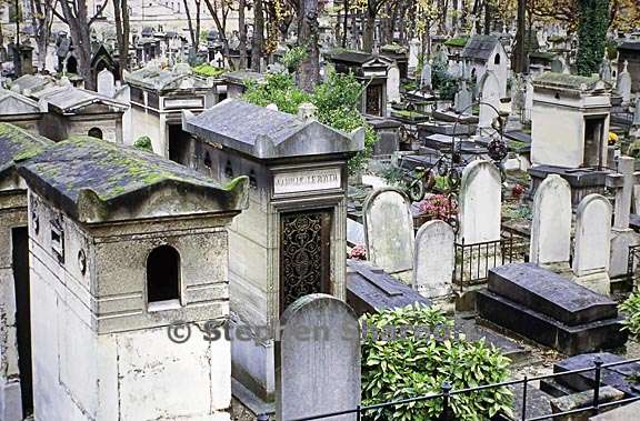 paris cemetery graphic 9