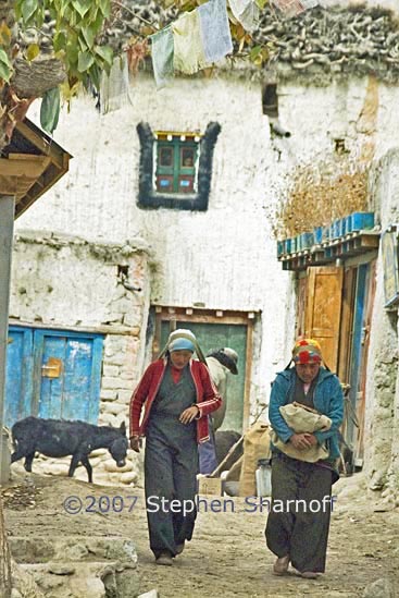 villagers lo monthang 1 graphic