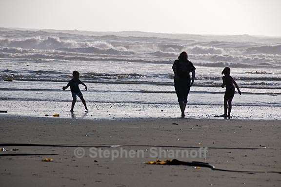 family on beach graphic