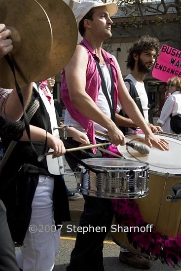 protesters 2 graphic