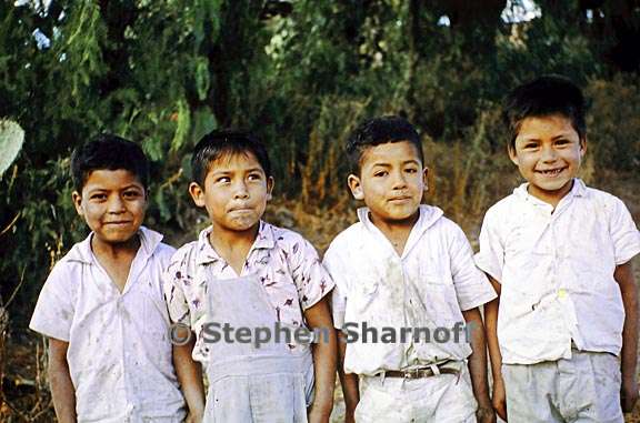 mexican children 1 graphic