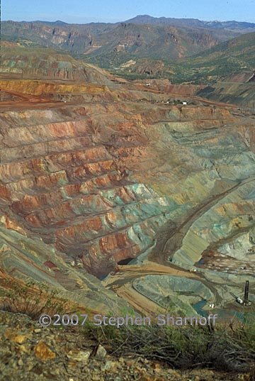 pit mine 1 graphic