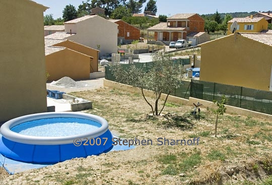 manosque west 5 graphic