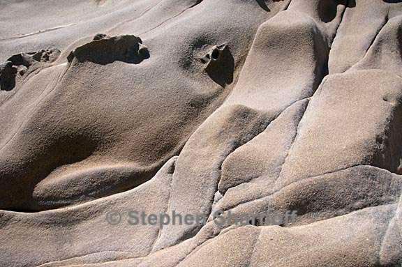 eroded sandstone 1 graphic