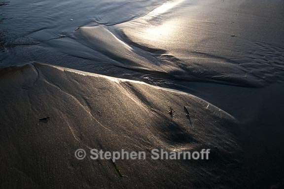 sand reflection big river beach 1 graphic