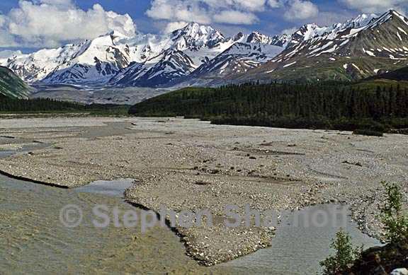 alaska mountains 2 graphic