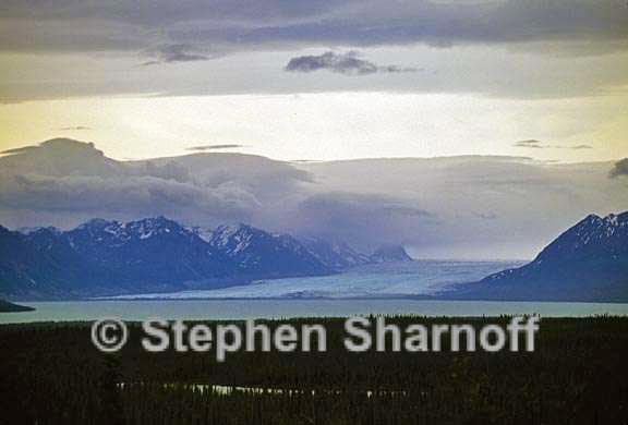 alaska mountains 3 graphic