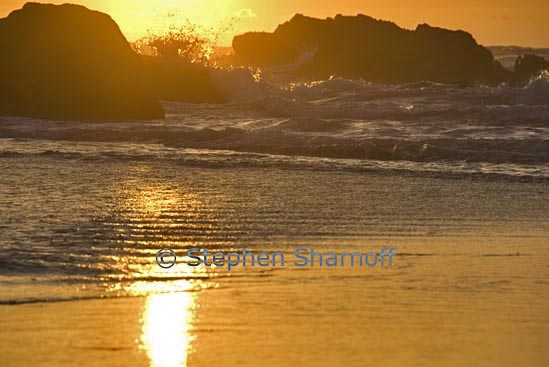 sunset surf and rocks graphic