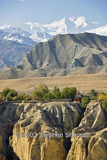 annapurna from charang graphic