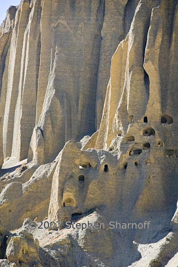 cliffs caves surkhang 6 graphic