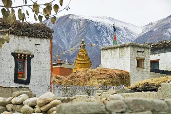 lo monthang 17 graphic