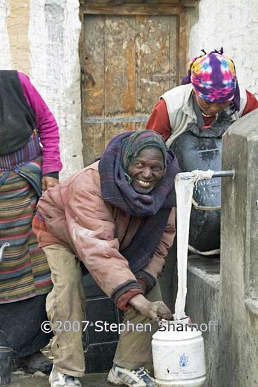 villagers lo monthang 2 graphic