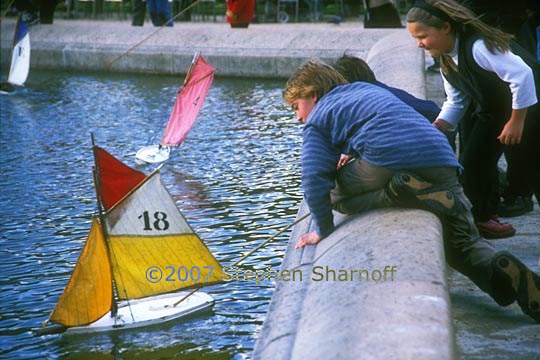 boat pond graphic