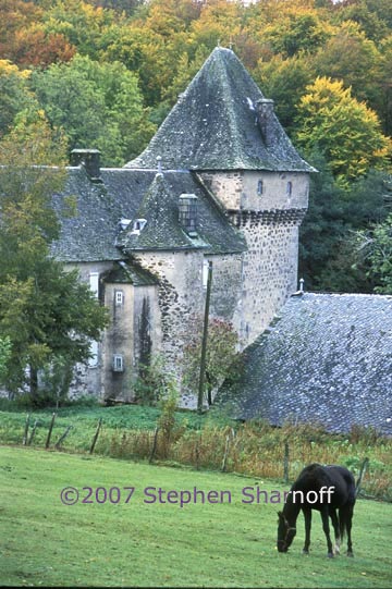 auvergne chateau graphic